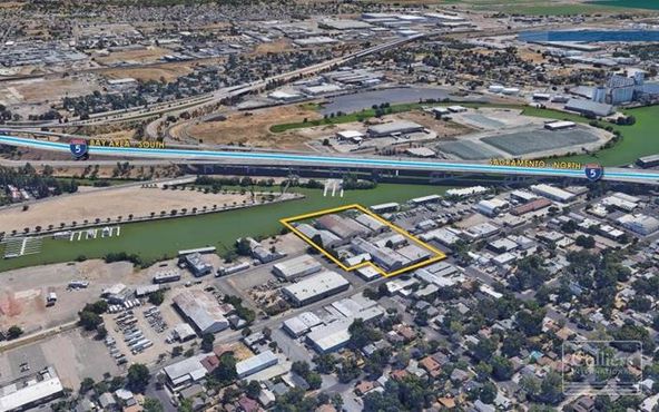 345 N Yosemite St, Stockton, CA 95203